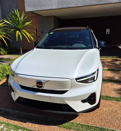 VOLVO XC40 P6 RECHARGE ELECTRIC PLUS